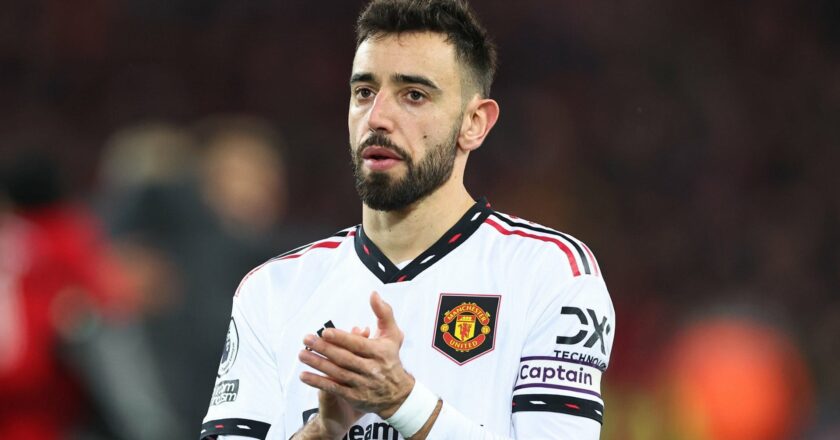 EPL: Fernandes Alleges Referee’s Bias in United’s 2-0 Defeat
