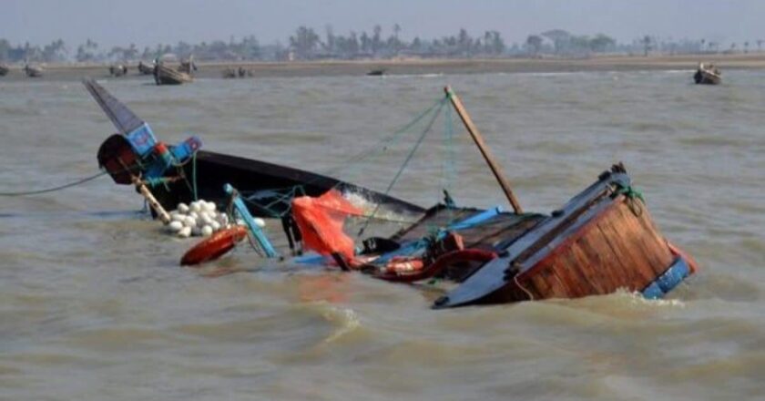 Adamawa govt confirms 8 dead in canoe accident, 7 still missing