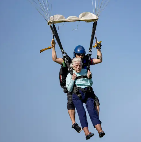 104-year-old woman dies days after going skydiving to break Guinness World  Record - NewsNow Nigeria