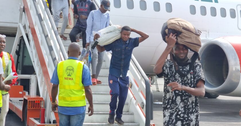 99 Stranded Nigerians Return from Niger Republic