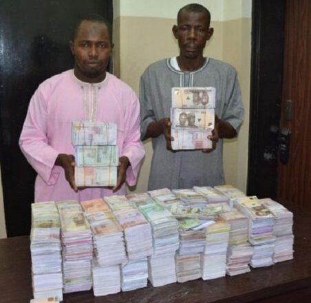 EFCC Arrests Suspects And Reveals How They Market Fake Naira Notes