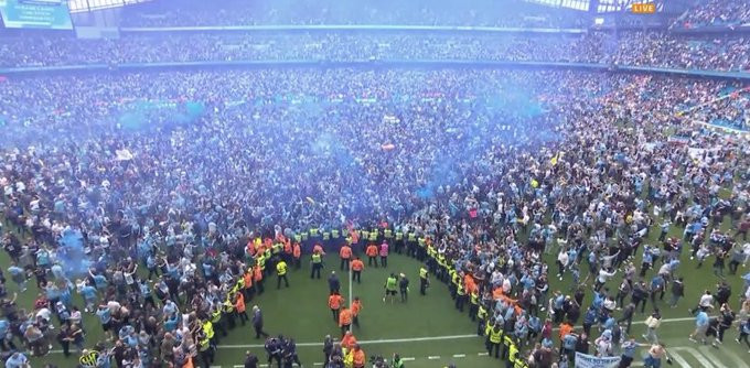 Manchester City beat Aston Villa to win Premier League title