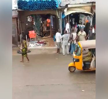 Lady narrates how Nigerians refused coming close to a man who slumped at a shop in Abuja over fear of contracting Coronavirus (video)