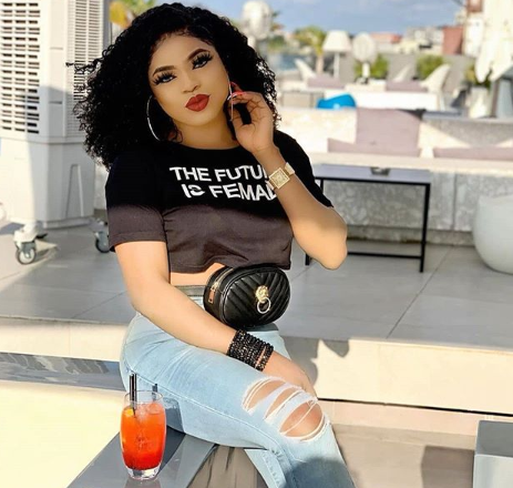 Bobrisky issues a warning to a new crossdresser: “You go hustle tire, my crown is for no one”