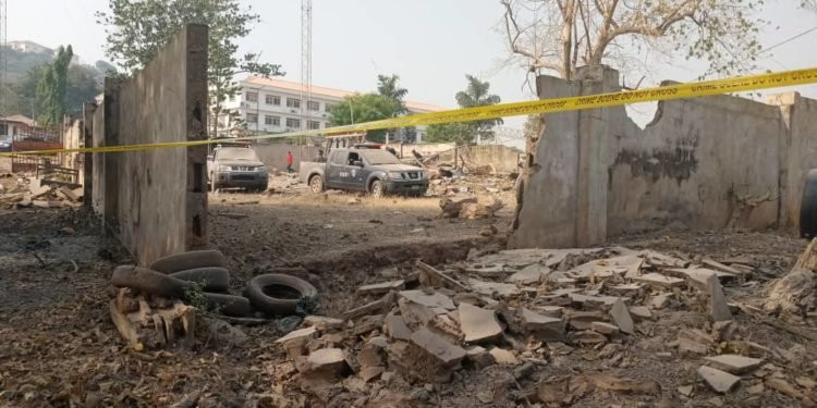  Explosion rocks old Ekiti government secretariat (photos)