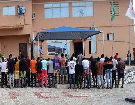 48 suspected internet fraudsters arrested by EFCC in Ogun State