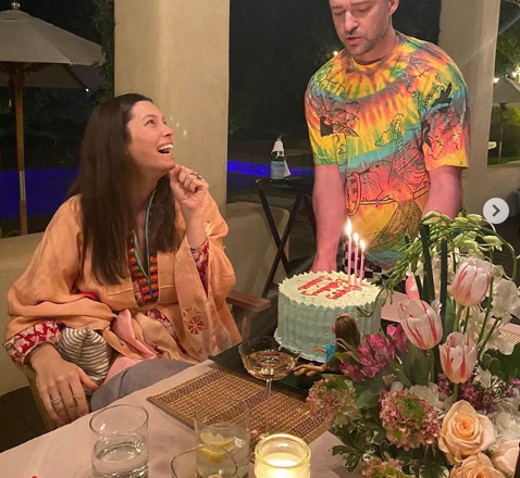 Justin Timberlake Surprises Jessica Biel with a Birthday Cake on Her 38th Birthday (Photos)