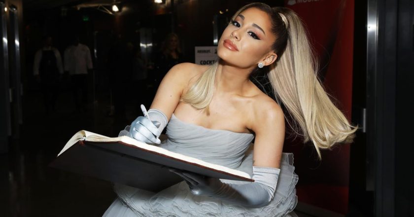 Obsessed Fan of Ariana Grande Arrested for Showing Up at Her Home with Love Letter