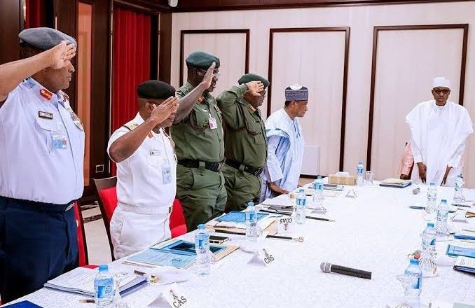 President Buhari Holds Meeting with Service Chiefs in Abuja Amid Resignation Calls