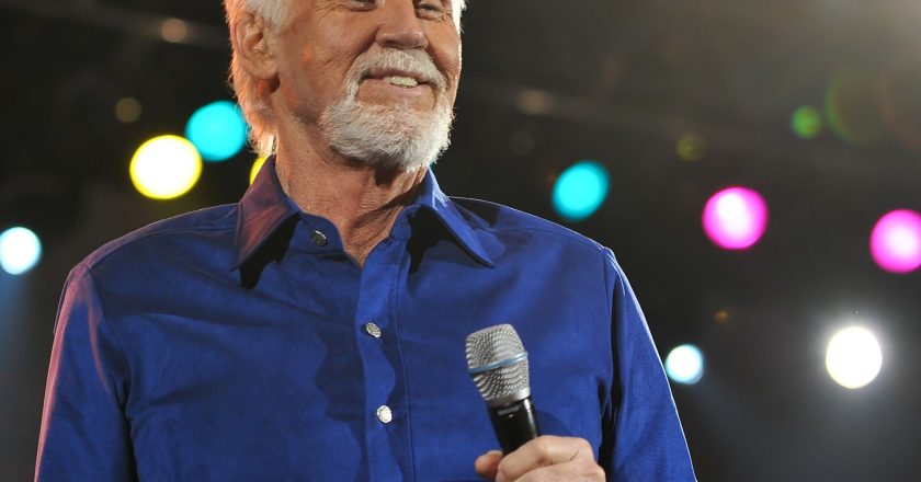 Country Music Icon Kenny Rogers dies at 81