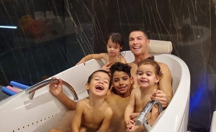 Family Time: Cristiano Ronaldo Enjoys Bathtub Fun with his Kids (see photo)