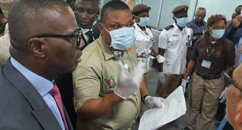 Governor Sanwo-Olu pays surprise visit to Lagos airport over coronavirus (photo/video)