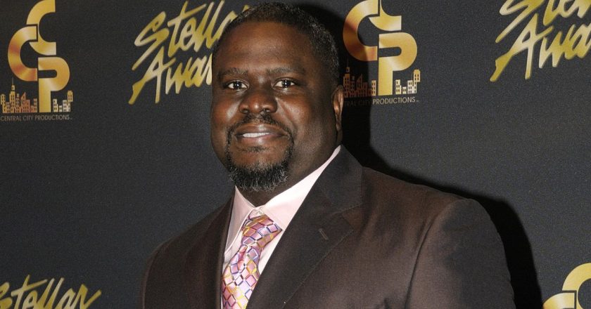 Tragic Loss: Grammy-nominated Gospel Singer Troy Sneed Passes Away Due to COVID-19 Complications