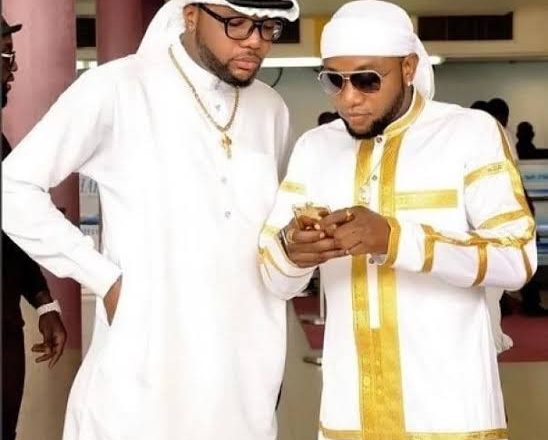 Questioning the Accusation: Kcee’s Response to Troll’s Accusation About Showing Off E-Money’s Properties