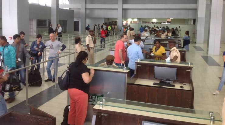Nigerian Immigration Service thwarts trafficking attempt of 9 girls at Lagos airport