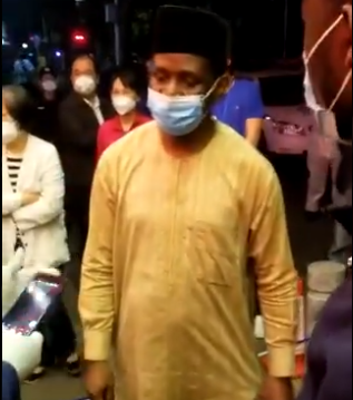Nigerian diplomat in China, Anozie Maduabuchi Cyril allegedly assaulted after condemning the poor treatment of Nigerians in China (video)