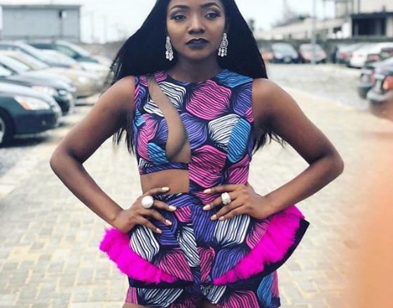 Nigerians respect fear more than religion – Simi speaks against the current coronavirus strategy