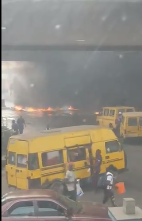#Okadaban: Policemen and Keke Napep riders clash in Ijora, BRT buses attacked