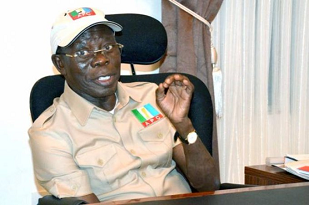 Appeal for Forgiveness: Oshiomhole urges APC members to Withdraw Court Cases
