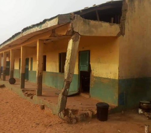Pathetic state of a primary school in Kebbi where pupils sit on bare floor (photos)