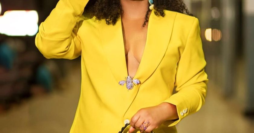 Rita Dominic’s Stylish Look in a Yellow 2-Piece Pant Suit (Photos)