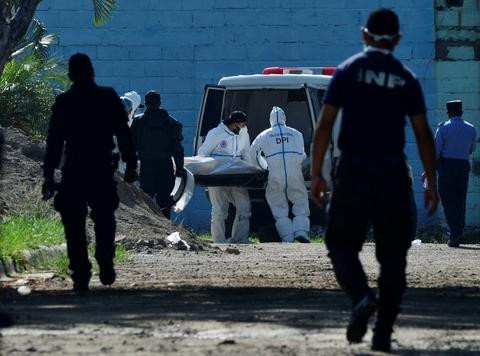 Six female prisoners murdered by inmates in Honduras
