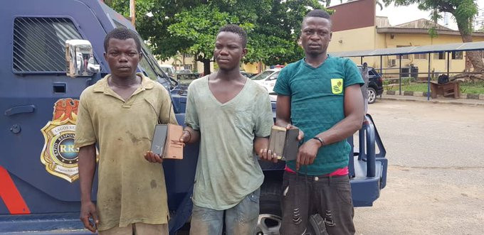Shocking Incident: Trio Apprehended for Mugging Stranded Commuters in Lagos During Lockdown