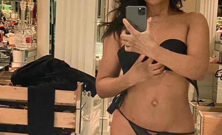 Toni Braxton, 52, showcases her amazing physique in a daring Instagram post