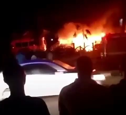 Vehicles destroyed as fire breaks out at the premises of Ikeja Airport Hotel (video)