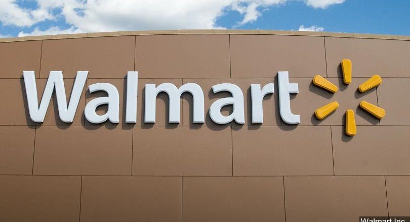 Walmart gives $180 million in bonuses to employees who have worked daily throughout the COVID-19 pandemic