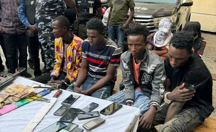The Federal Capital Territory (FCT) Police Command raided a hotel in Bassa village in FCT and apprehended six suspected kidnappers, including a wanted kingpin