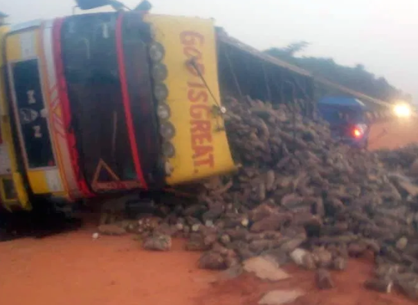 A fatal accident on the Lagos-Ibadan expressway