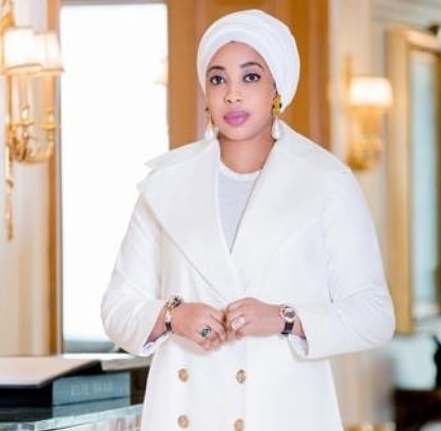 Best Wishes for the New Year from Ooni of Ife’s ex-wife, Olori Zaynab