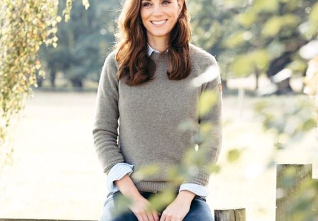 Amid Royal Crisis, Kensington Palace Reveals New Portrait of Kate Middleton on her 38th Birthday