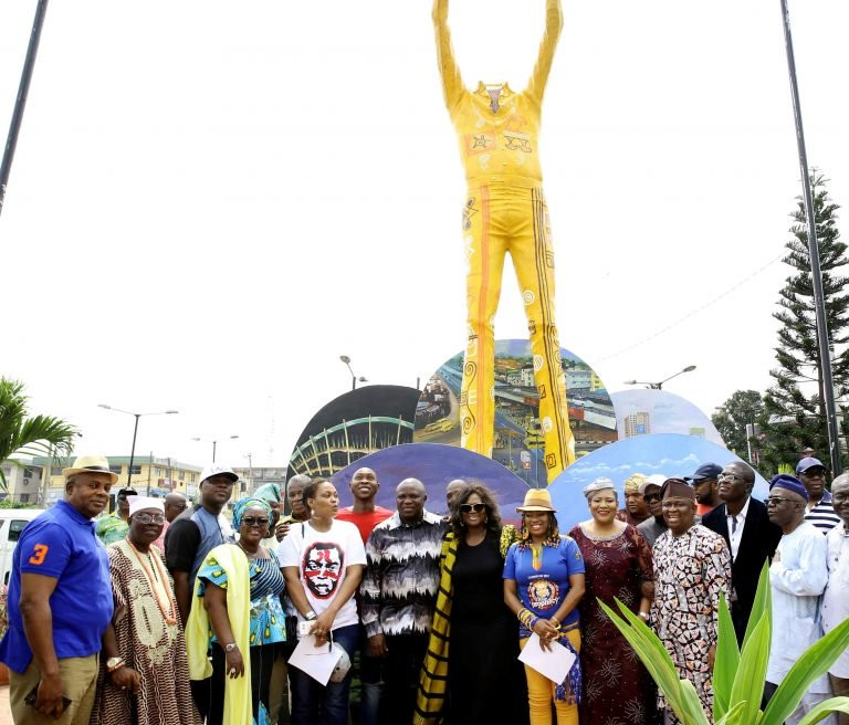 Fela's statue at Allen Avenue pulled down by Lagos State Government