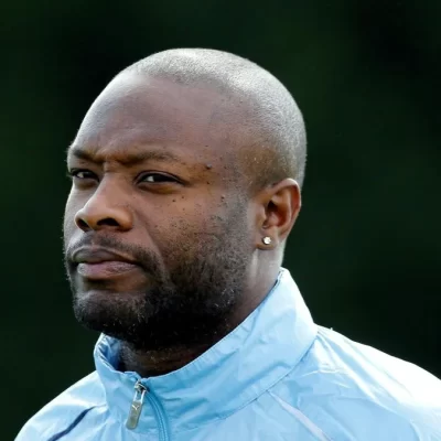 William Gallas suggests Chelsea should consider signing Manchester United duo