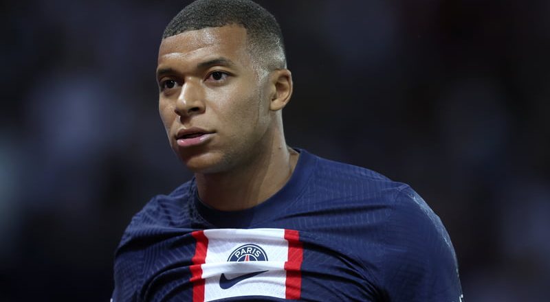 Real Madrid Warned: Mbappe Advised to Avoid Transfer As Vinicius Shines