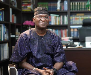 Water, house rent, others are not the constitutional responsibilities of the President - Fashola tackles Nigerians for asking for too much from Mr President