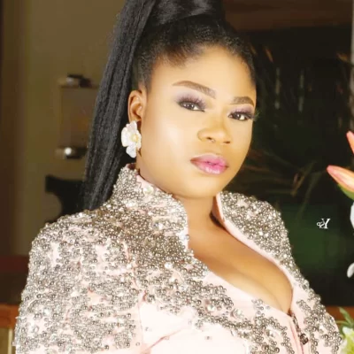 Nollywood Star Eniola Ajao Seeks Support from Nigerians, Refutes Allegations of Awarding Bobrisky