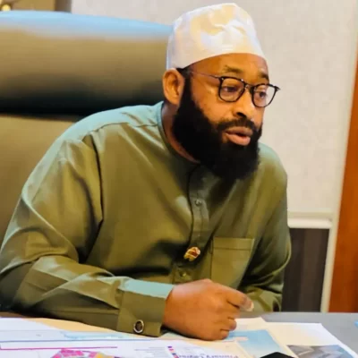 Outrage in Niger State as Governor Bago Faces Criticism for Throwing Naira Notes at Citizens