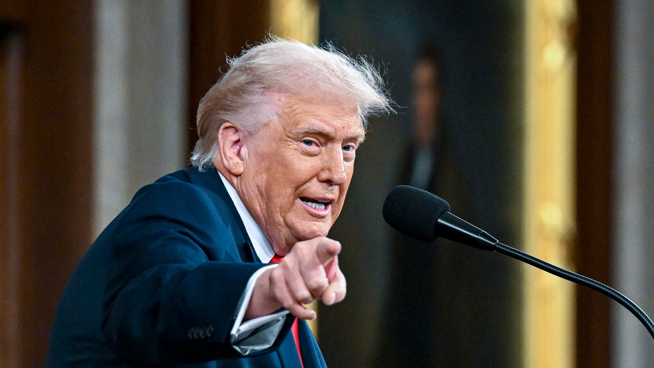 Trump vindicates his management in his State of the Union speech and assures that he will not need Congress to approve more tariffs