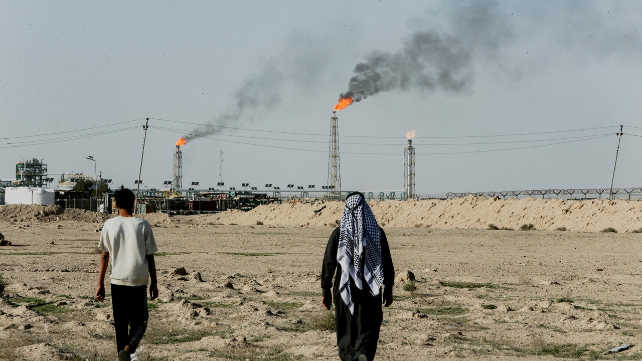 Iran warns that a barrel of oil will rise to 200 dollars: "Keep playing this game"