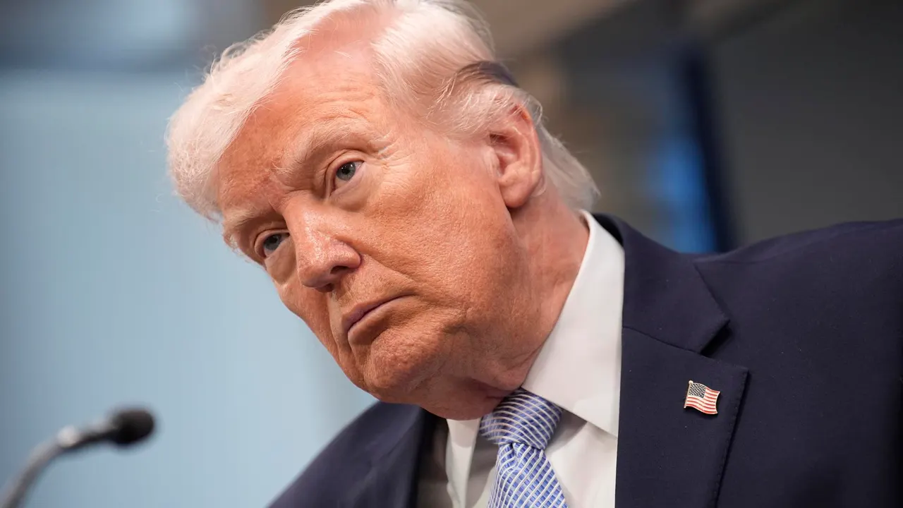 Trump and Pezeshkian sign the memorandum of understanding between Iran and the US that ends the war