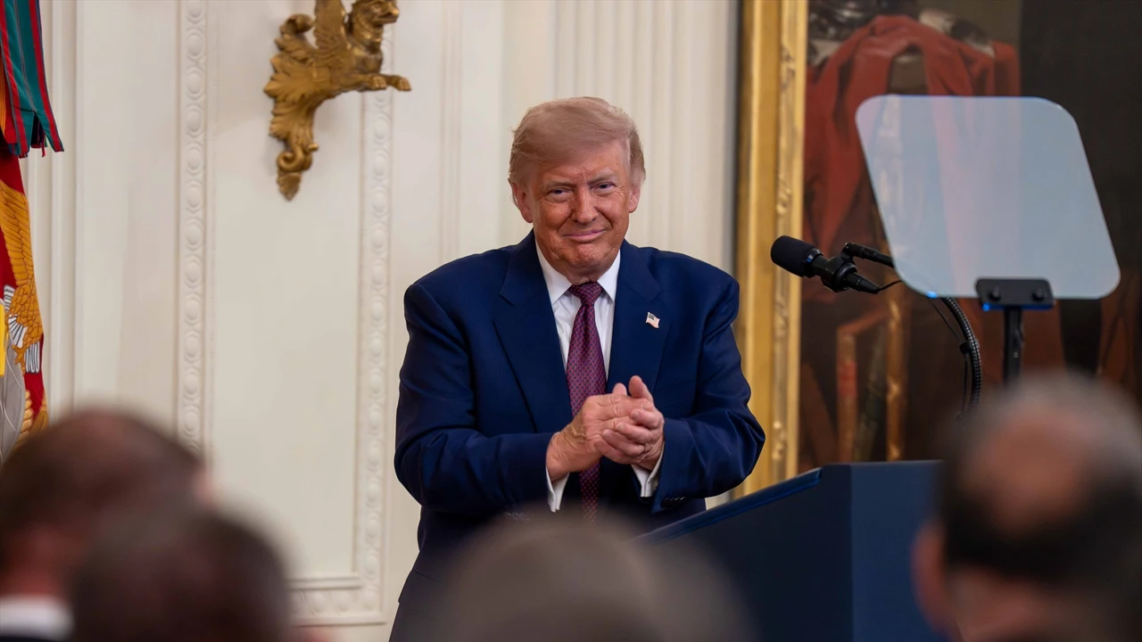 Trump attacks Meloni again and assures that his popularity is at rock bottom: "He turned his back on the United States"