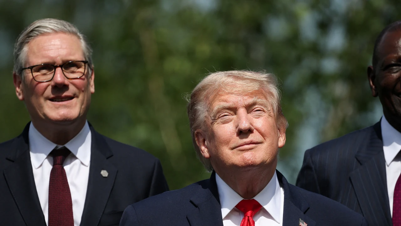 Trump takes Starmer's resignation for granted and accuses him of having "failed miserably" in immigration
