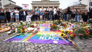 German police shoot dead the alleged perpetrator of the multiple car accident in Berlin during the LGTBI Pride celebrations