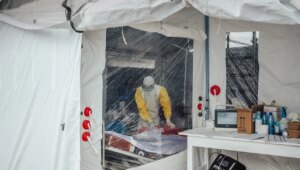 Health alert in Africa: the Ebola outbreak in the Congo could be three times greater than the confirmed cases