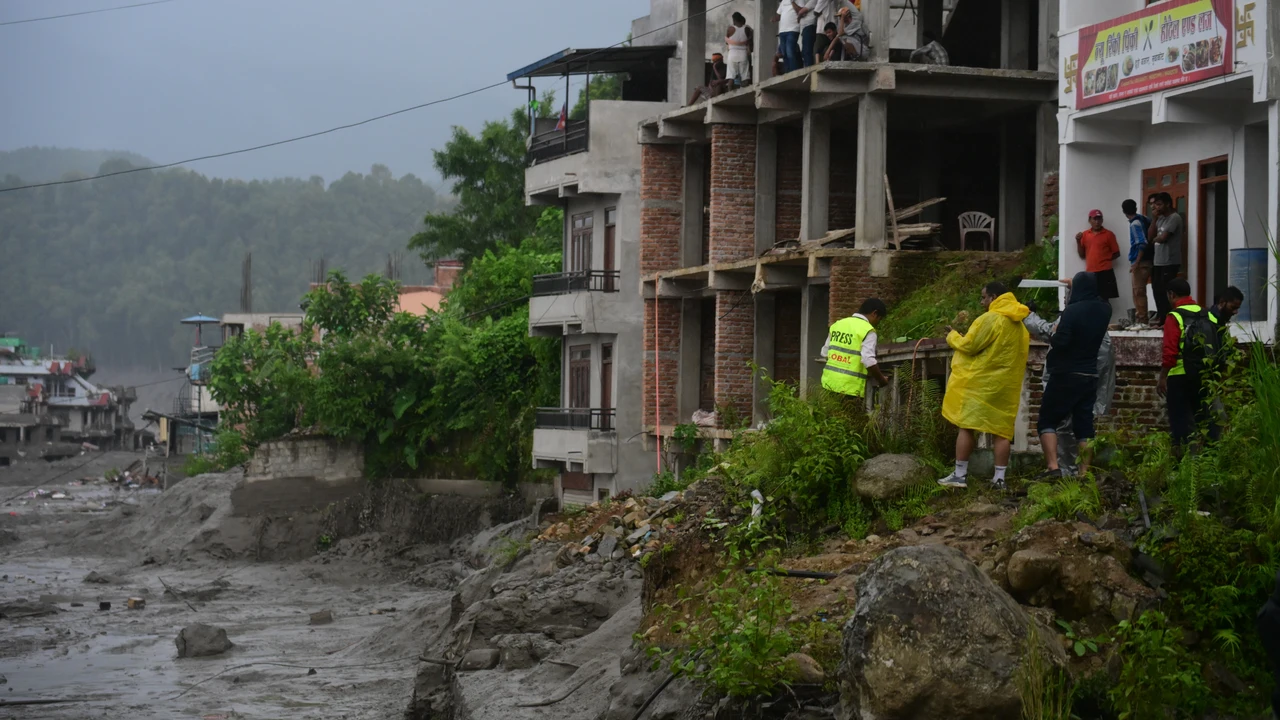 Foreign Affairs confirms that four Spaniards are among those missing due to the floods in Nepal