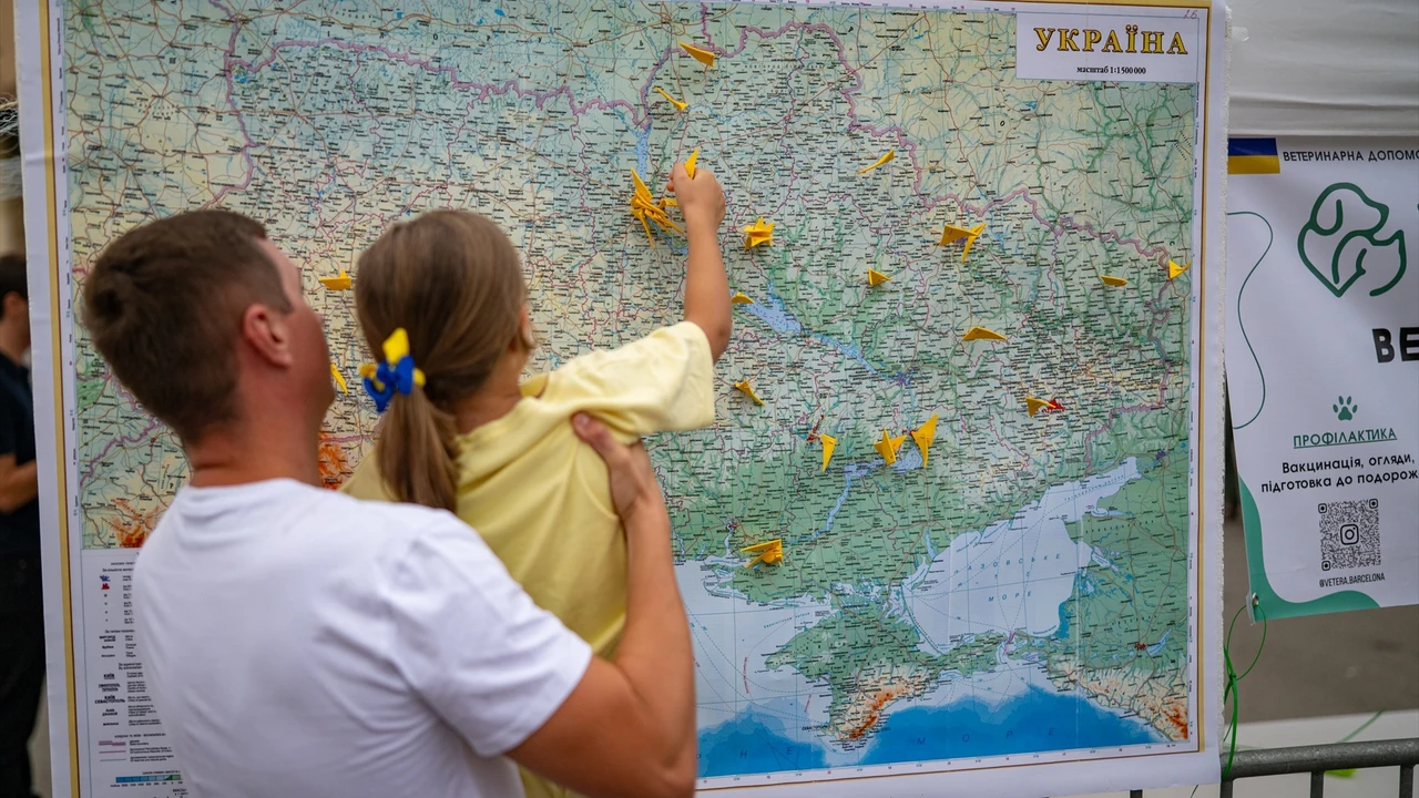 The return to school in Ukraine is marred by Russian bombings and the school decline of millions of minors