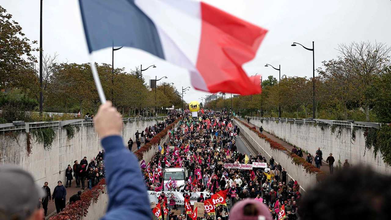 Second wave of protests in France: more than 400,000 protesters and almost a thousand arrested